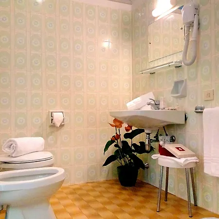 Centro Vacanze Cavallino Opera Nascimbeni 3*