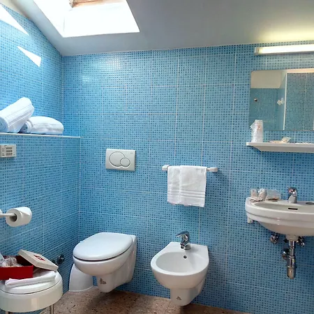 Centro Vacanze Cavallino Opera Nascimbeni 3*