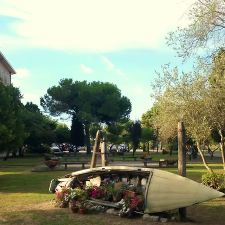 Centro Vacanze Cavallino Opera Nascimbeni Szálloda