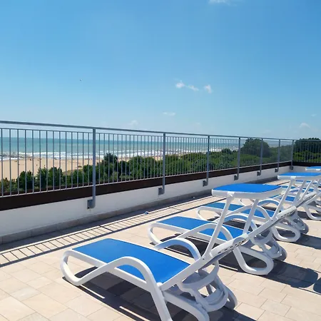 Centro Vacanze Cavallino Opera Nascimbeni Szálloda