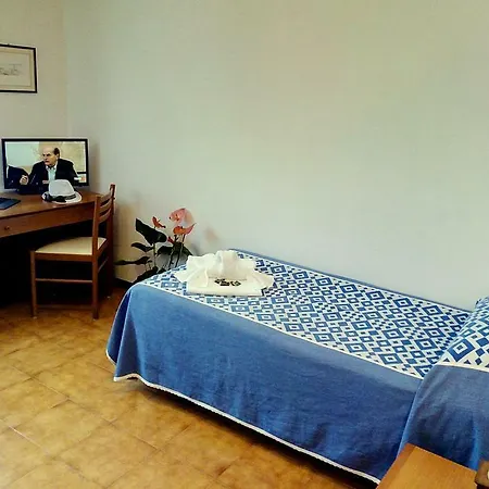 Centro Vacanze Cavallino Opera Nascimbeni 3* Τζεσόλο Λίντο